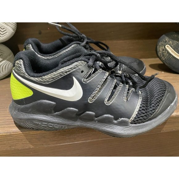 Lot of 3 youth Nike Vapor X Team Hustle D9 Mid Blk Metallic Asics New G8 tennis - Picture 13 of 16